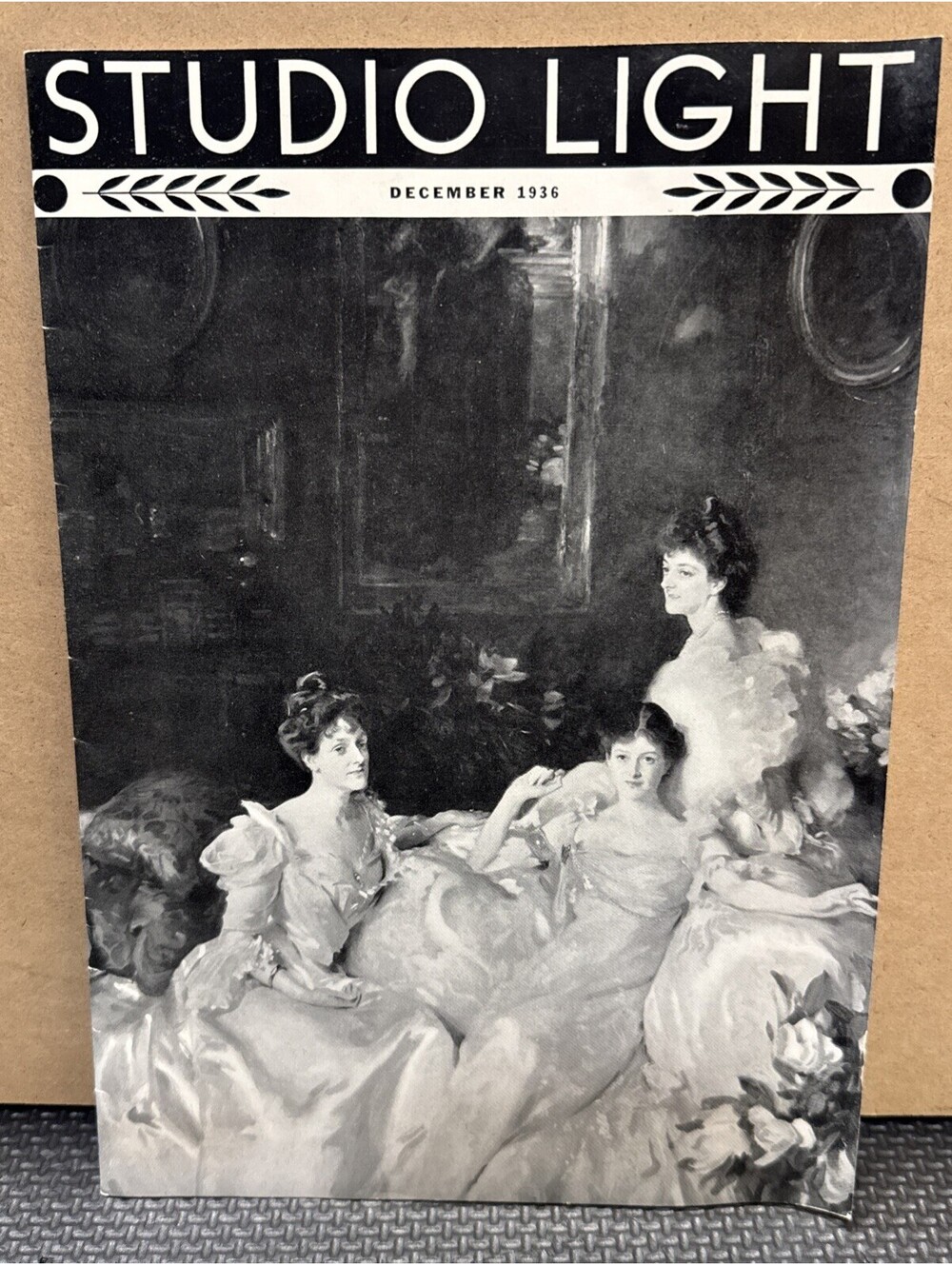 Antique STUDIO LIGHT December 1936 | Volume 27, No. 5 | Eastman Kodak Company